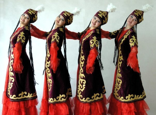 Женские наряды Узбекистана, Таджикистана и Кыргызстана
 Узбекские Красавицы