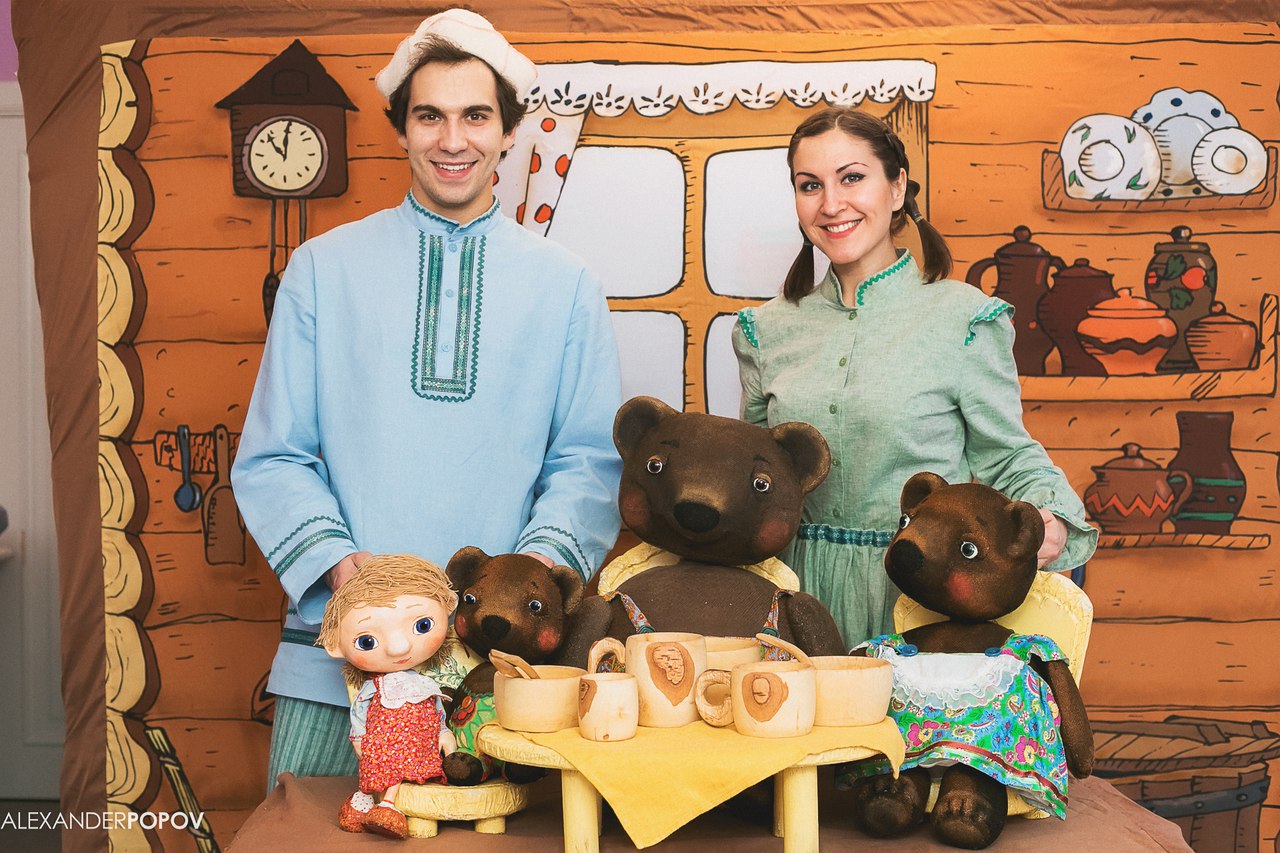 "Маша и медведи" в музее кукол