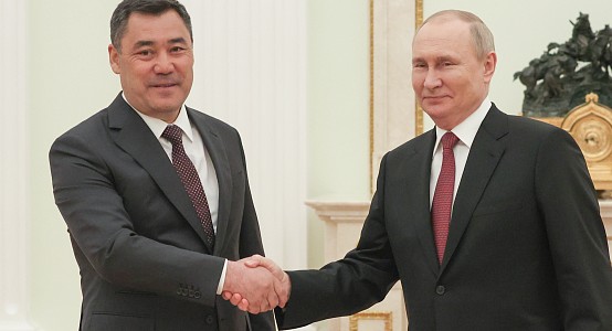 Президенты России и Кыргызстана запустили строительство новых школ
