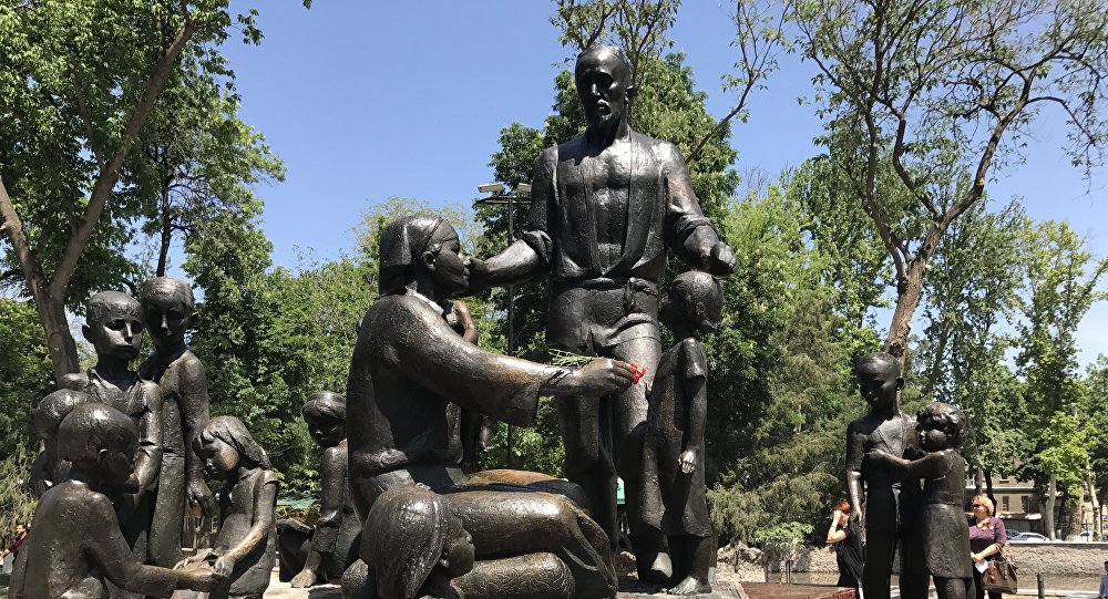 Накануне 9 мая 2018 года в Ташкенте был открыт памятник семье Шамахмудовых