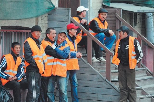 migranti-spb-priezd-2017.jpg migranti-spb-priezd-2017.jpg
