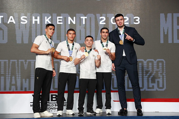 Узбекистан выиграл чемпионат мира по боксу