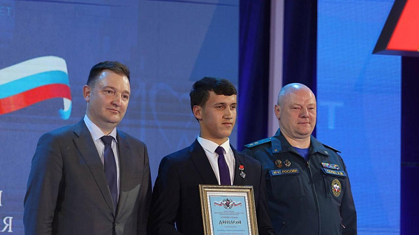 Таджикистанец получил российскую награду