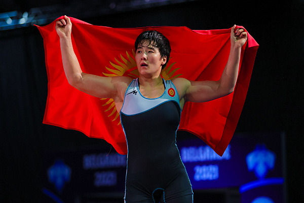 Кыргызстанка заняла второе место на турнире по борьбе