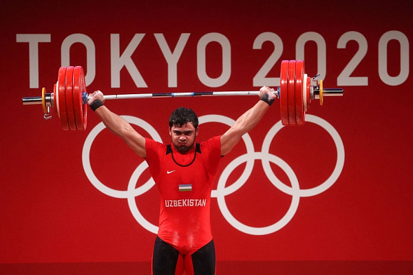 Акбар Джураев стал абсолютным чемпионом мира в тяжелой атлетике
