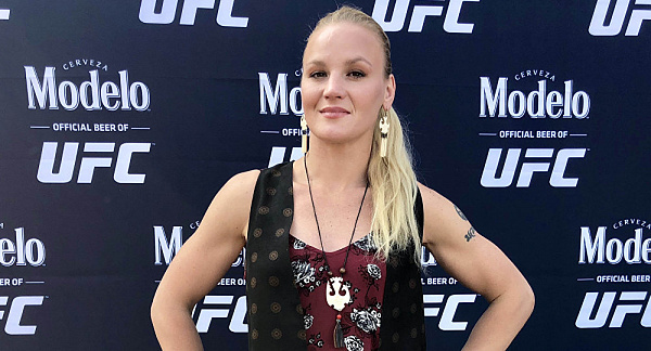 Чемпионка UFC приедет в Бишкек!