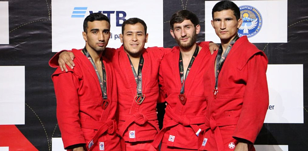 Самбисты из Узбекистана завоевали 18 медалей 