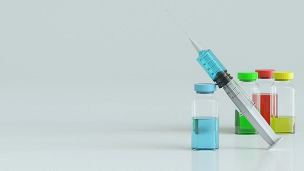  В Санкт-Петербурге введены обязательные прививки от кори для мигрантов