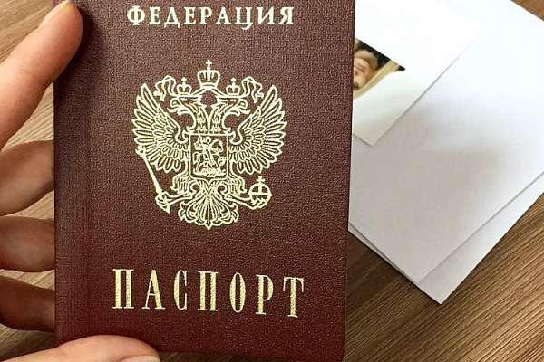 При получении гражданства РФ не обязательно будет отказываться от старого!
